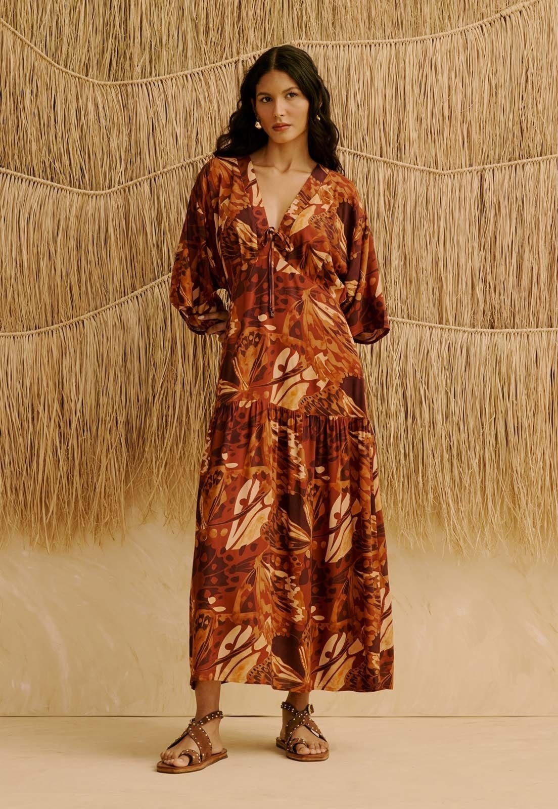 Imagem principal Vestido Midi Babados Estampado Borbo Boho CaCay marrom