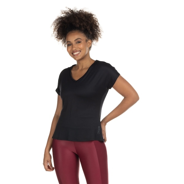 Imagem principal Camiseta Oxer Manga Curta Decote V Básica - Feminina Oxer PRETO