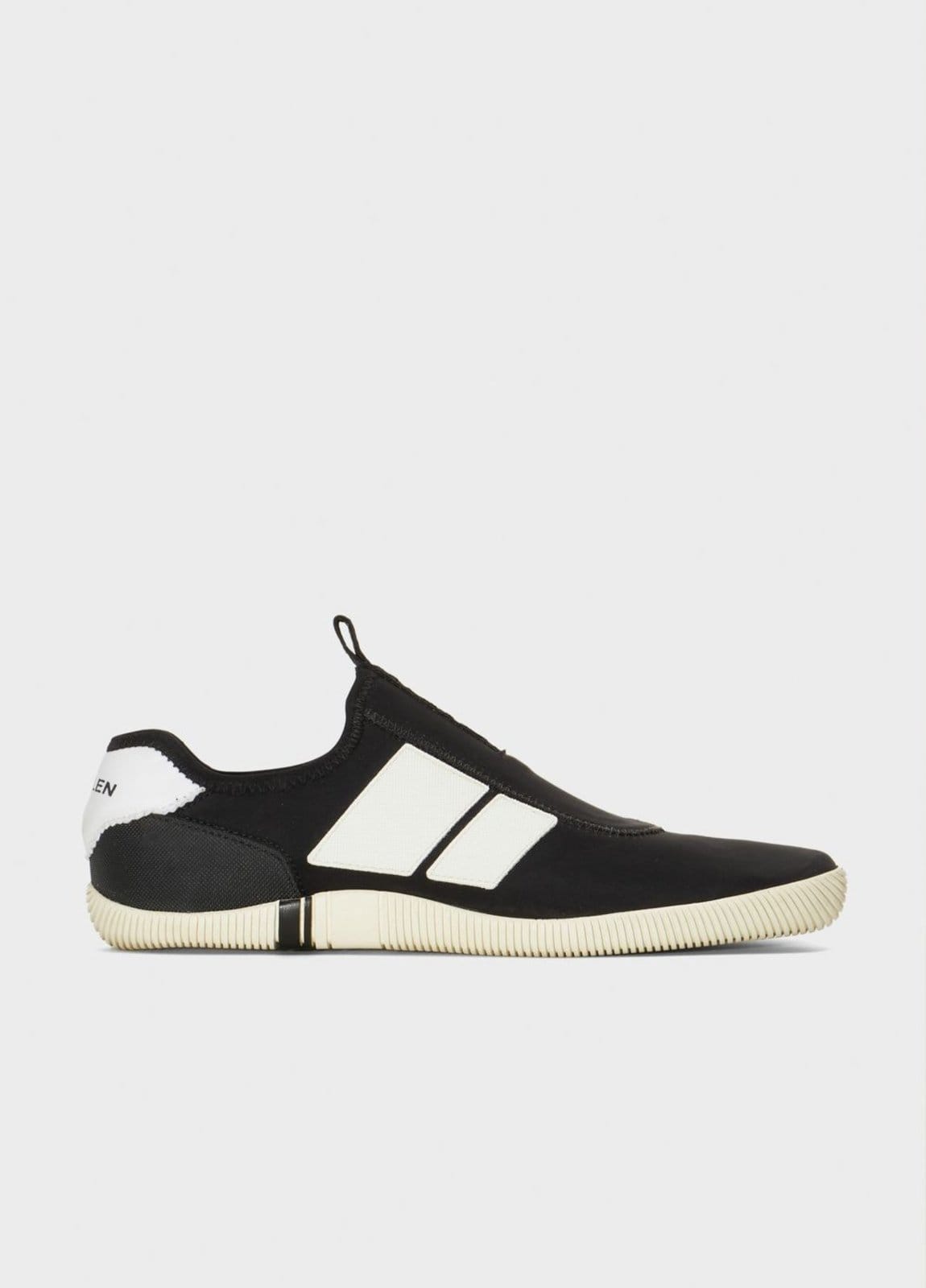 Tênis arpoador straps