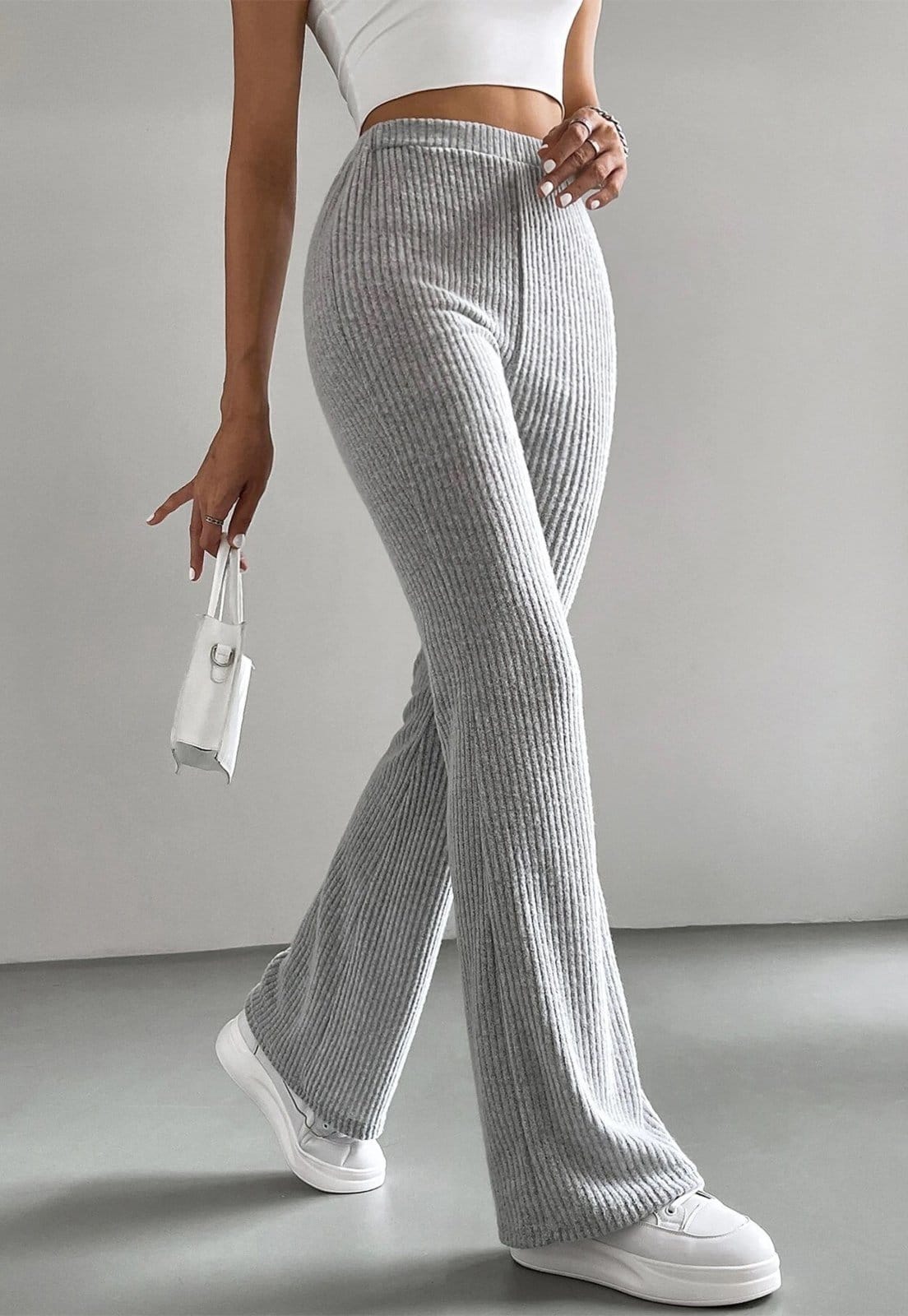 Calça Flare Diluxo Veludo Cotelê Cintura Alta