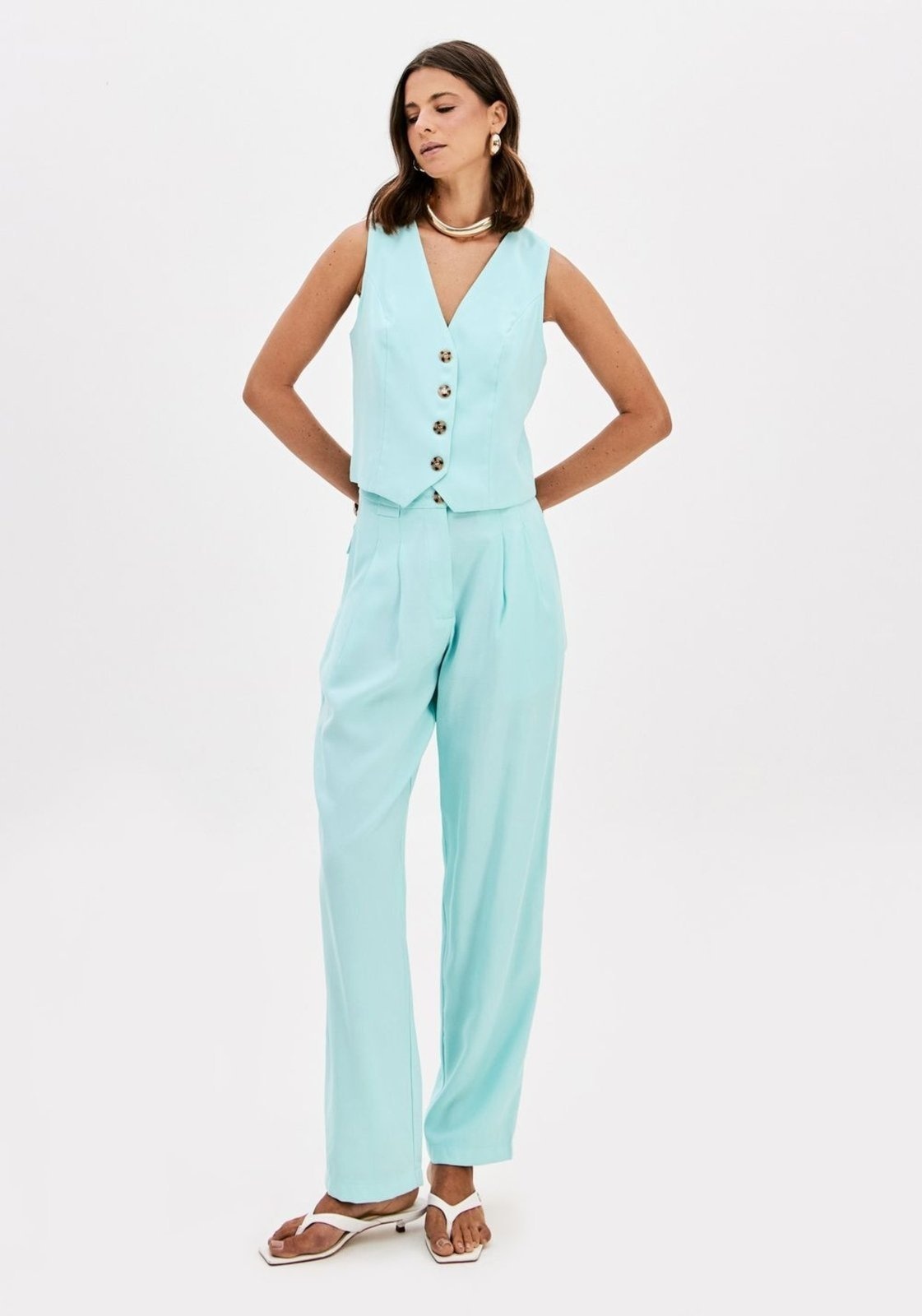 Imagem principal Calça Carrot De Cintura Alta Lança Perfume azul