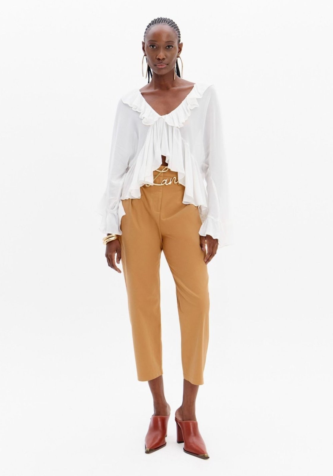 Imagem principal Calça Carrot Alfaiataria Com Bolsos Lança Perfume marrom