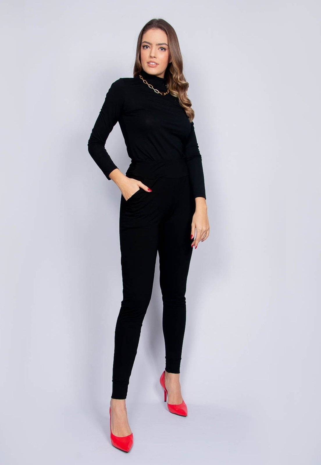 Imagem principal Conjunto Calça e Blusa Manga Longa Maria Pares Gola Alta Maria Paes preto