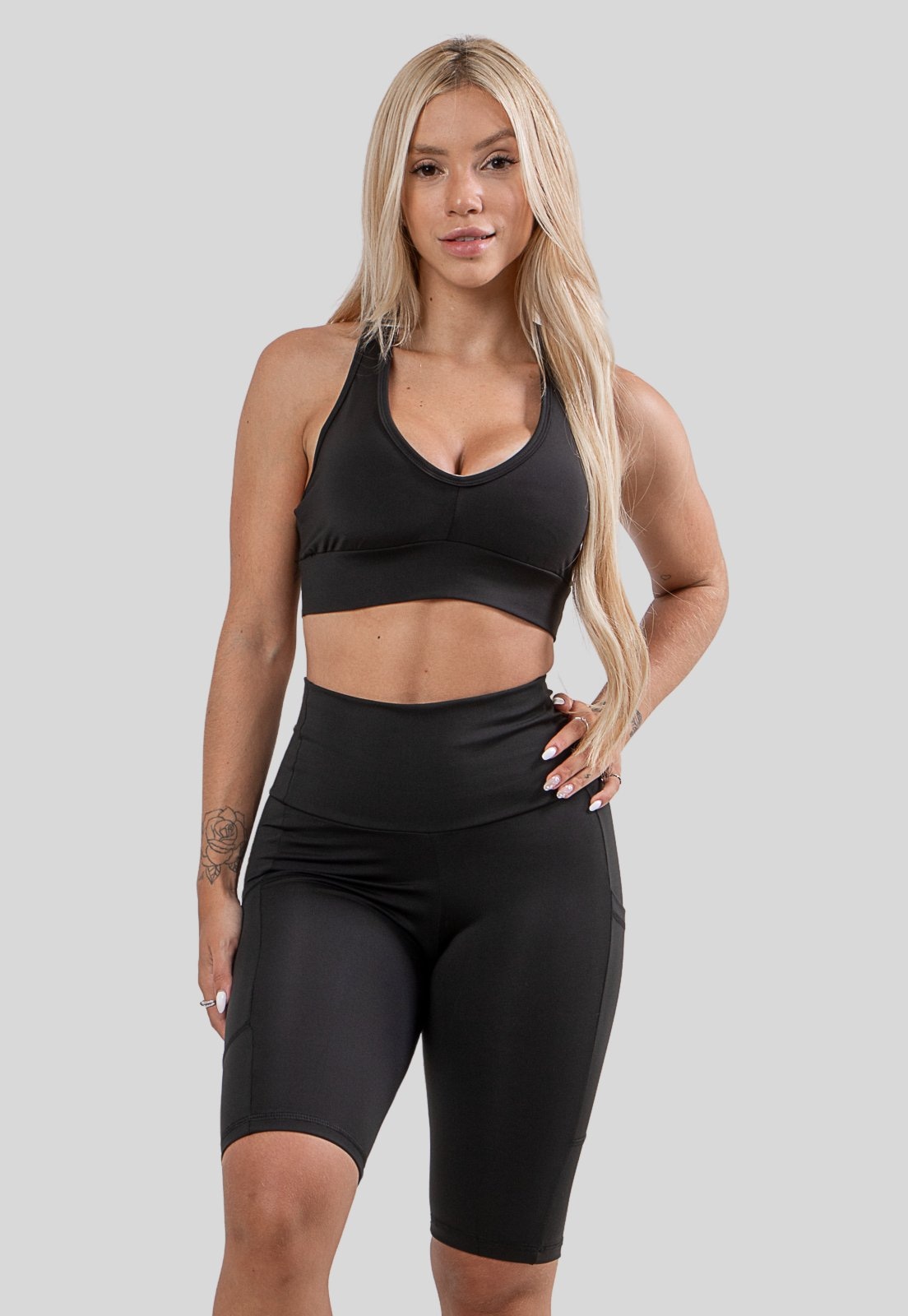 Imagem principal Bermuda Biker Diluxo Com Bolso Preta Diluxo preto