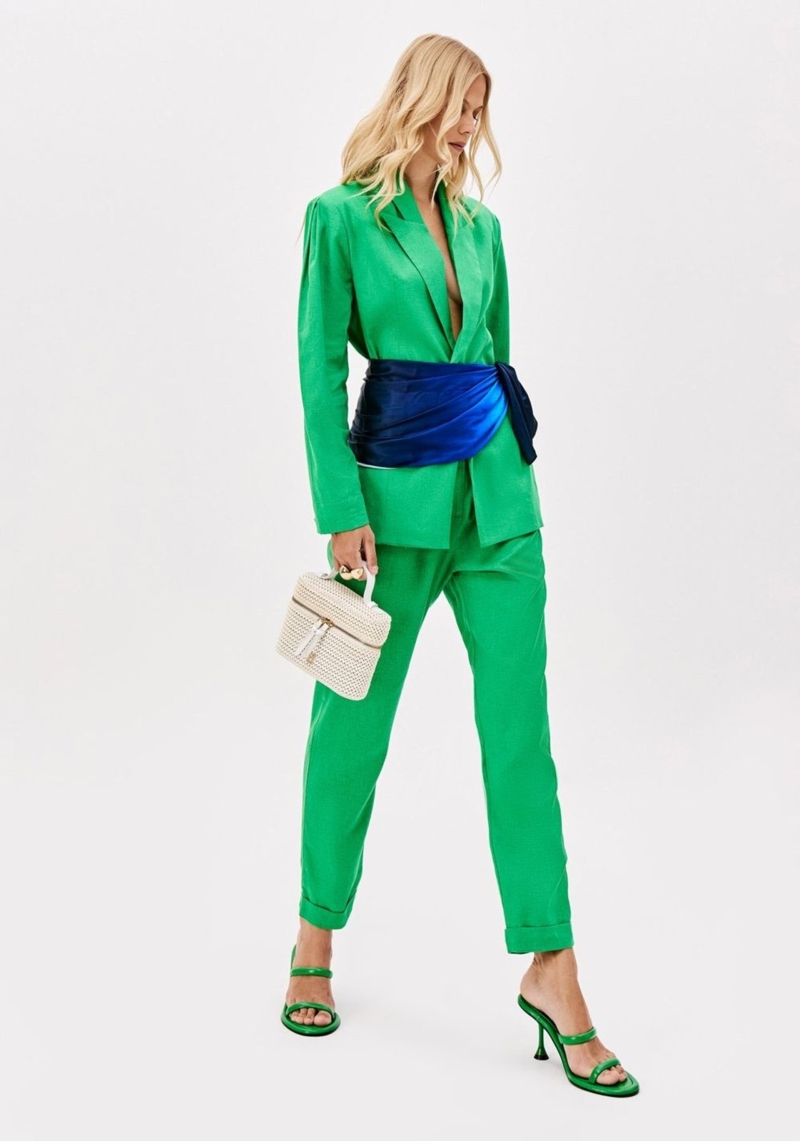 Imagem principal Calça Carrot Cintura Alta Com Linho Lança Perfume branco