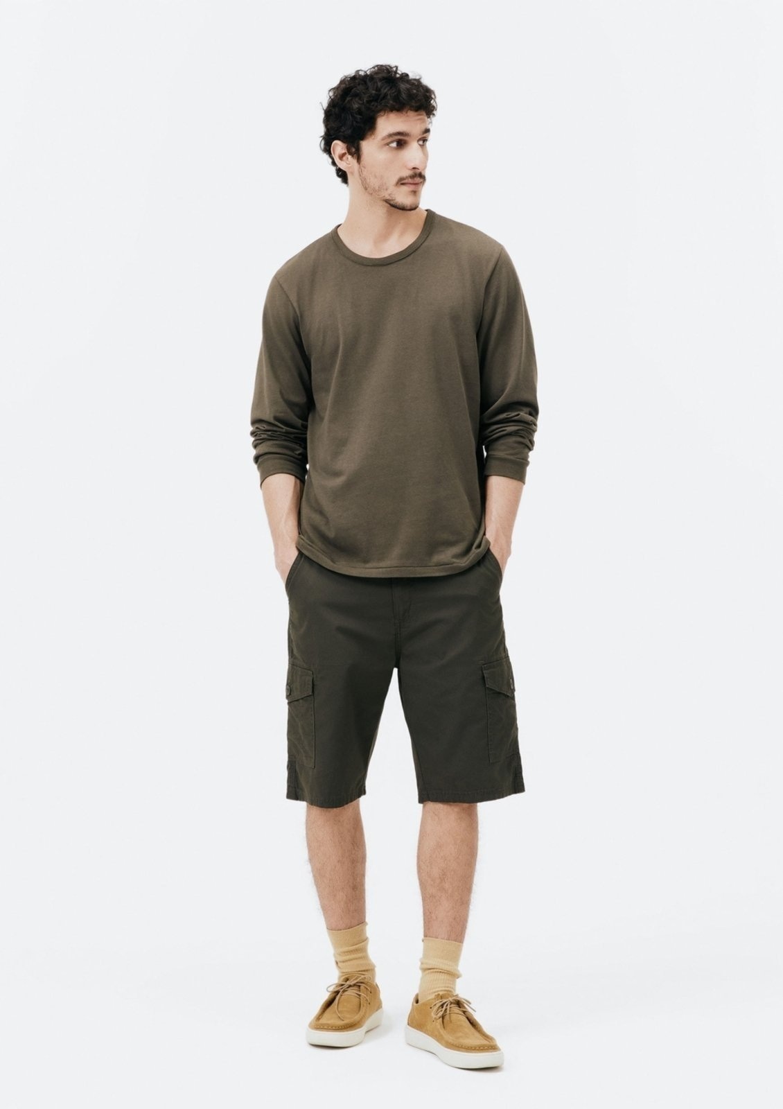 Imagem principal Bermuda Básica Masculina Cargo Em Sarja Hering verde militar