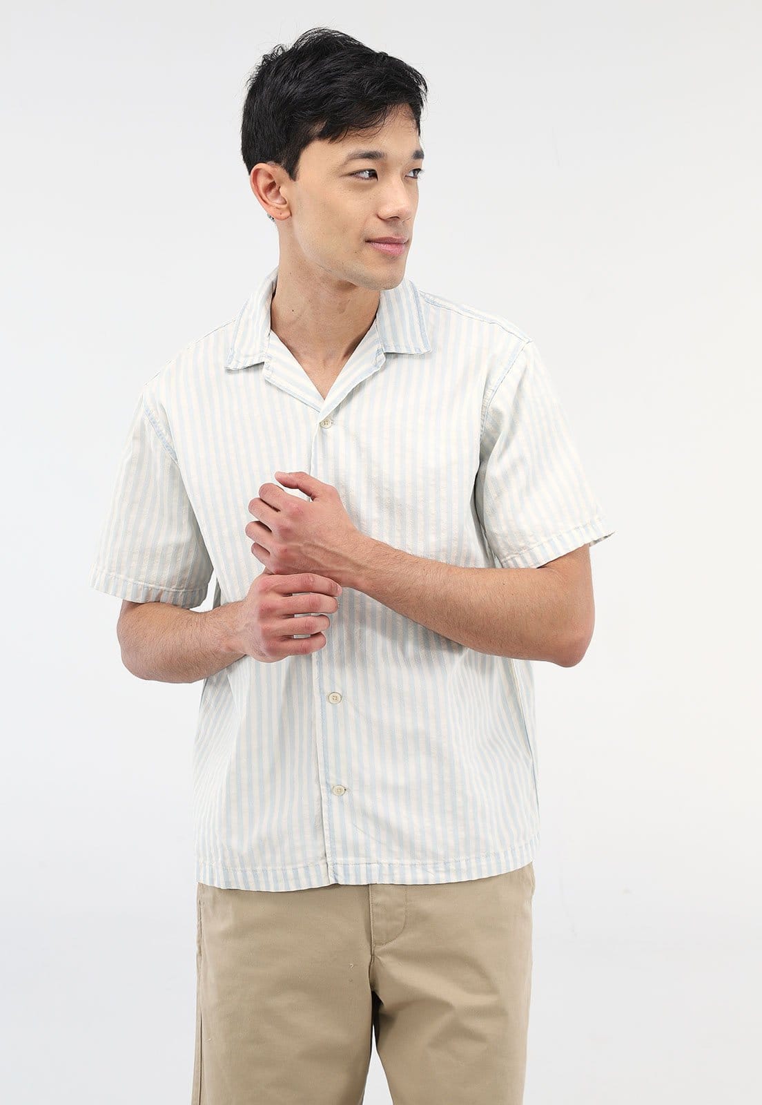 Camisa GAP Reta Listrada Off-White