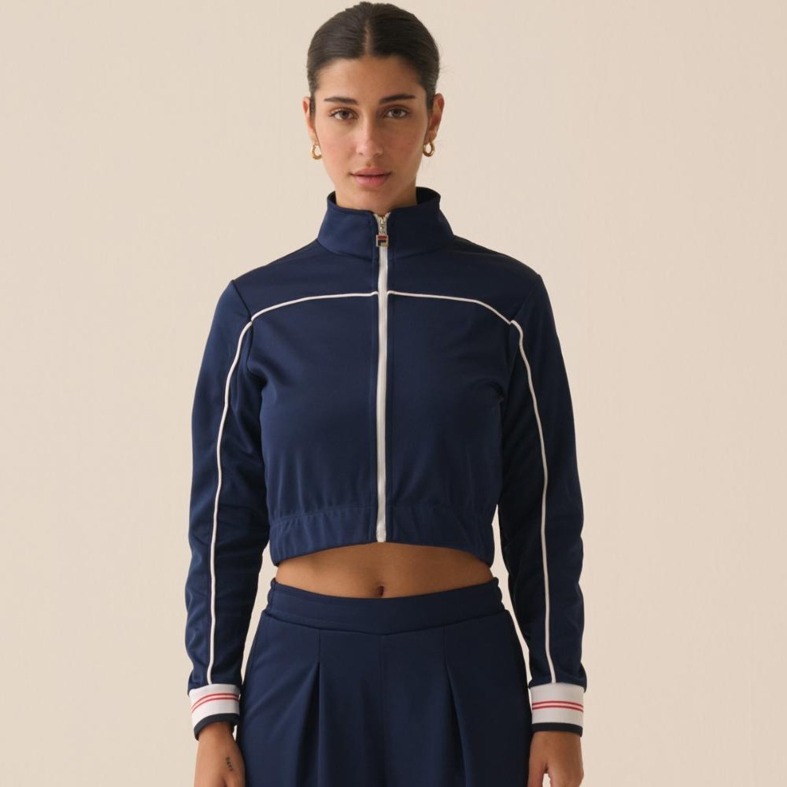 Imagem principal Jaqueta Fila Regular Uc Terrinda V3 Feminina Fila incolor