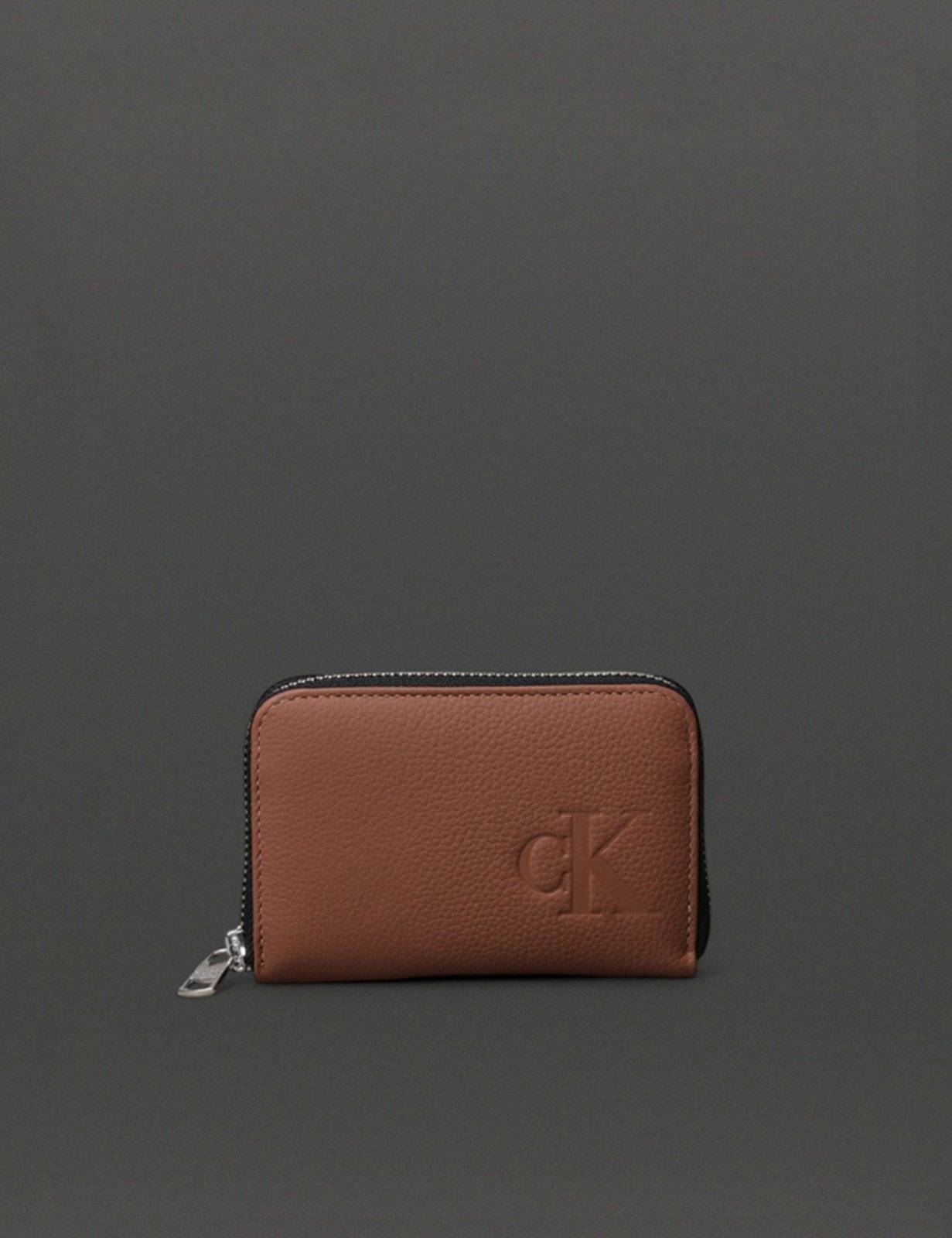 Imagem principal Carteira Feminina Pequena Queima Calvin Klein Jeans - Havana Calvin Klein Jeans caramelo