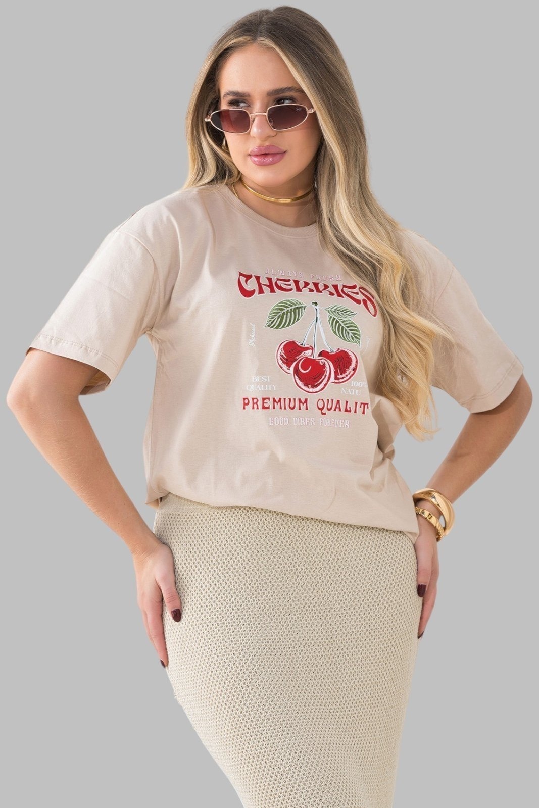 Imagem principal Blusa Feminina Oversized Cianitas Chocolate Estampa Always Cherries Cianitas marrom