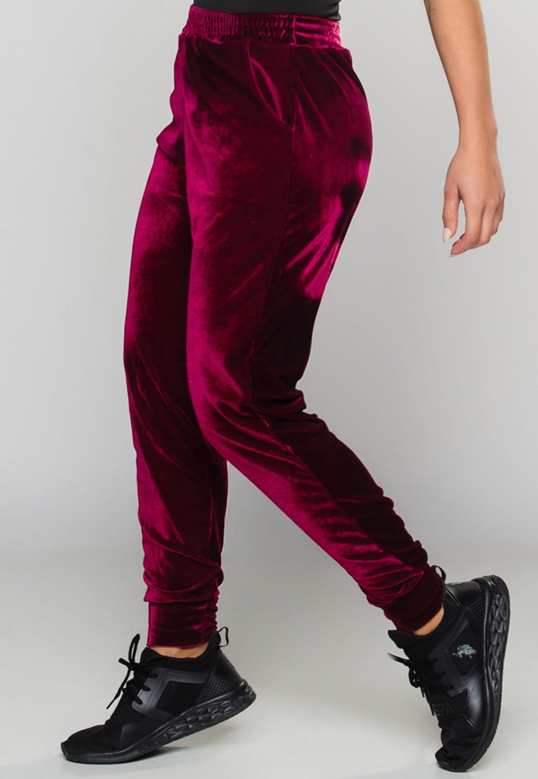 Calça Jogger MVB Modas Cintura Alta Veludo Molhado Vinho
