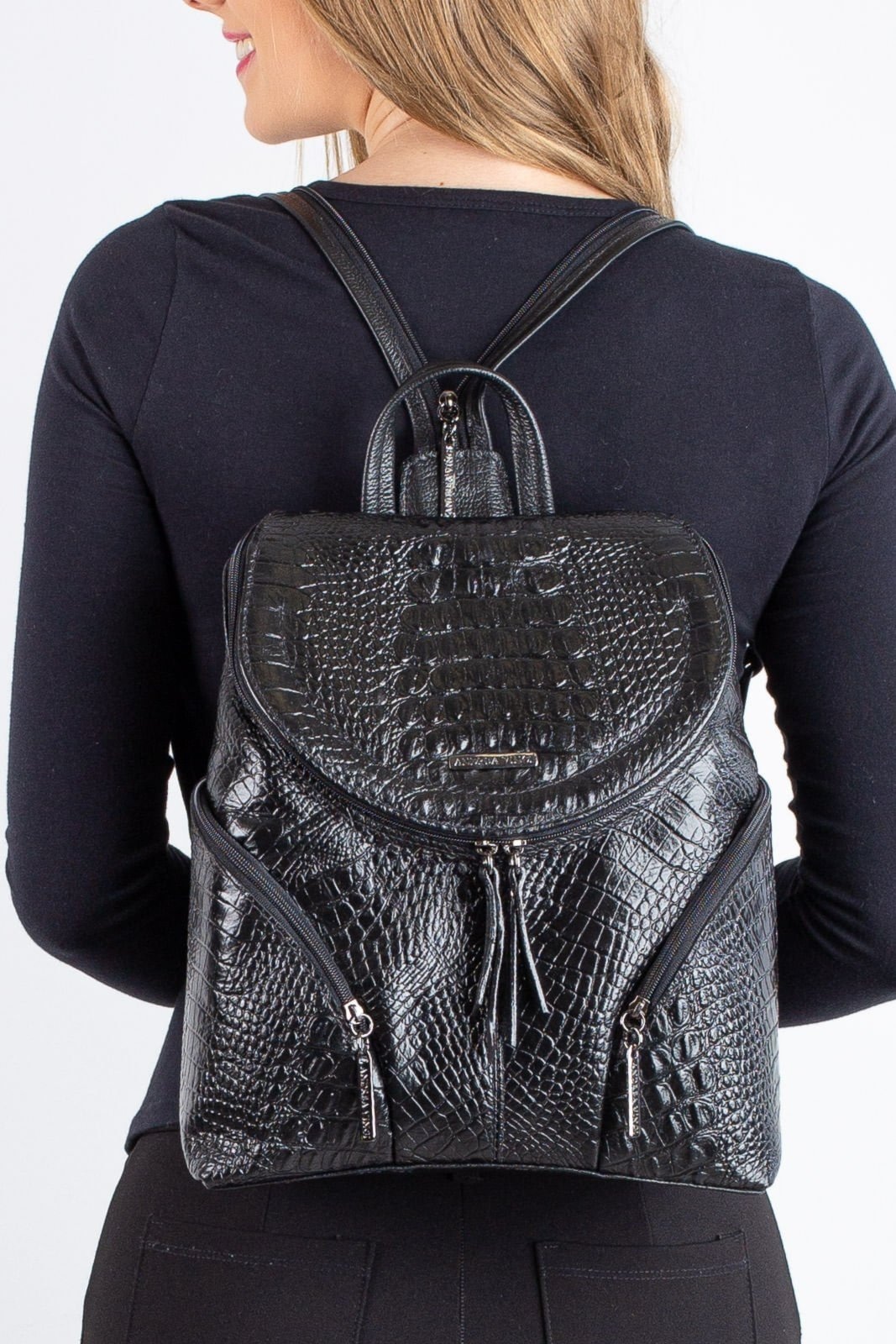 Imagem principal Mochila pequena de couro croco metais grafite Cecília Andrea Vinci preto