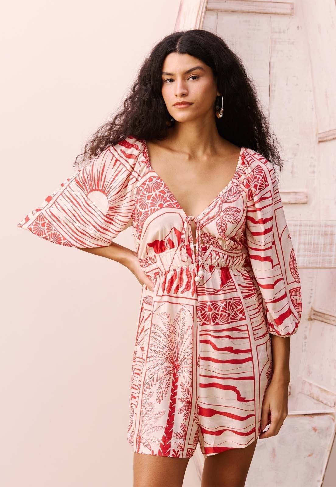 Imagem principal Macaquinho Franzido Estampado Santaré CaCay vermelho