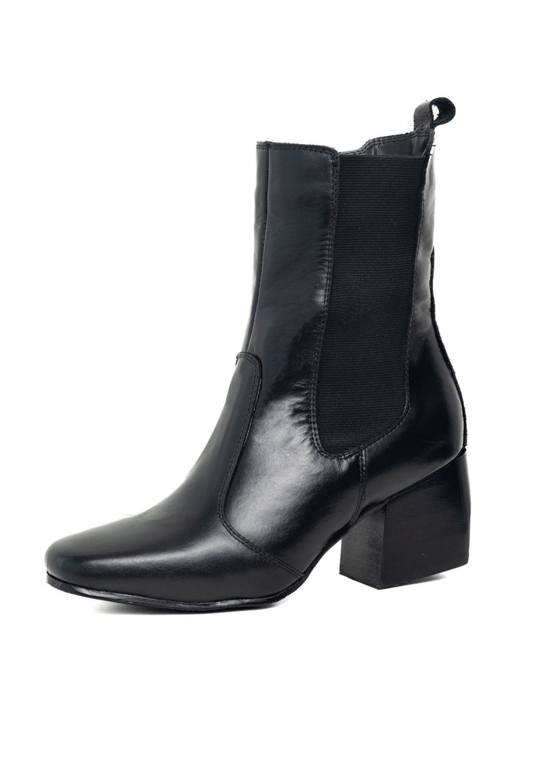 Bota Bico Quadrado Cano Curto Feminina Couro