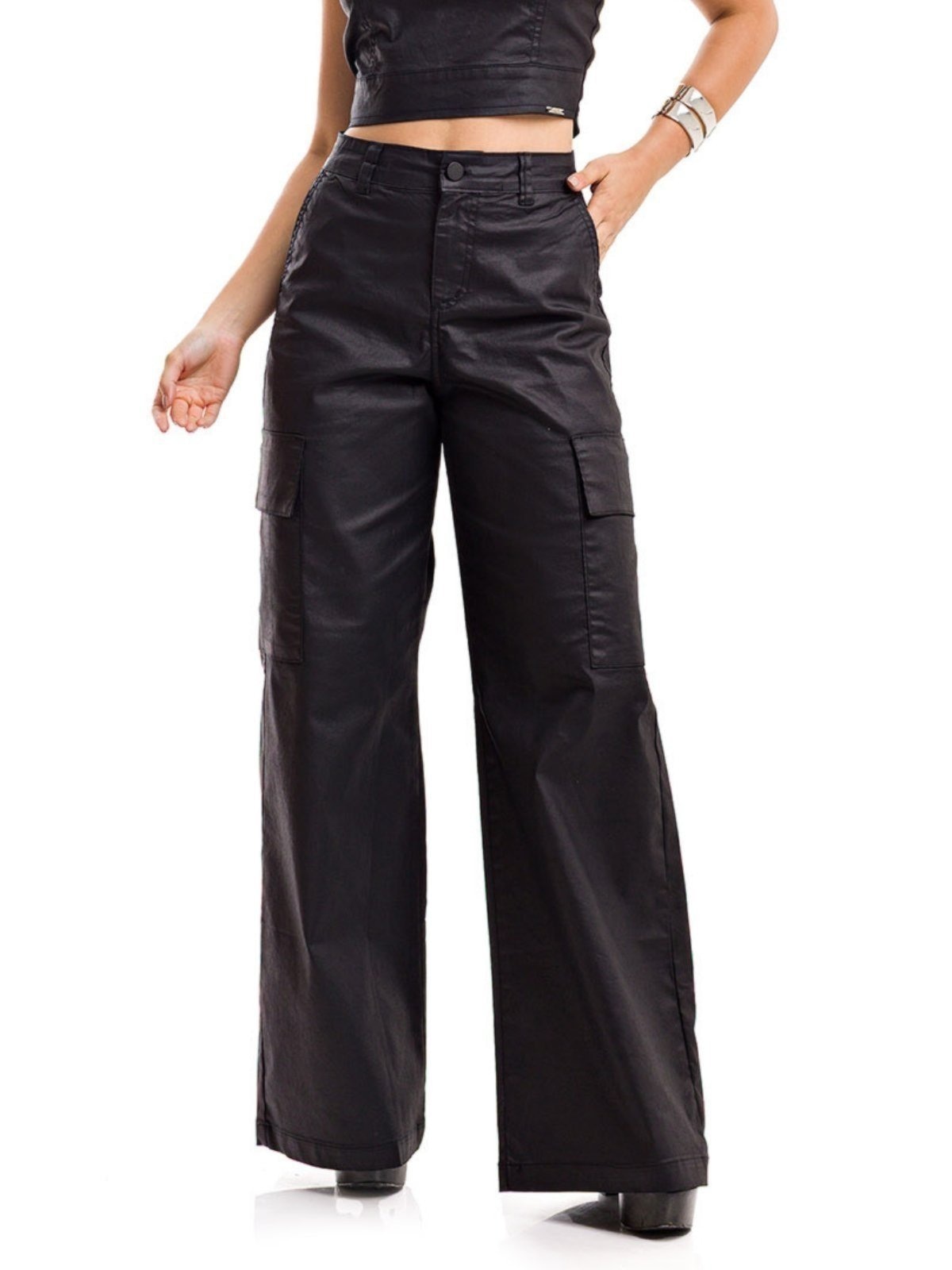 Imagem principal Calça Restrito Jeans Pantalona Resinada Cargo 6 Bolsos Restrito Jeans preto