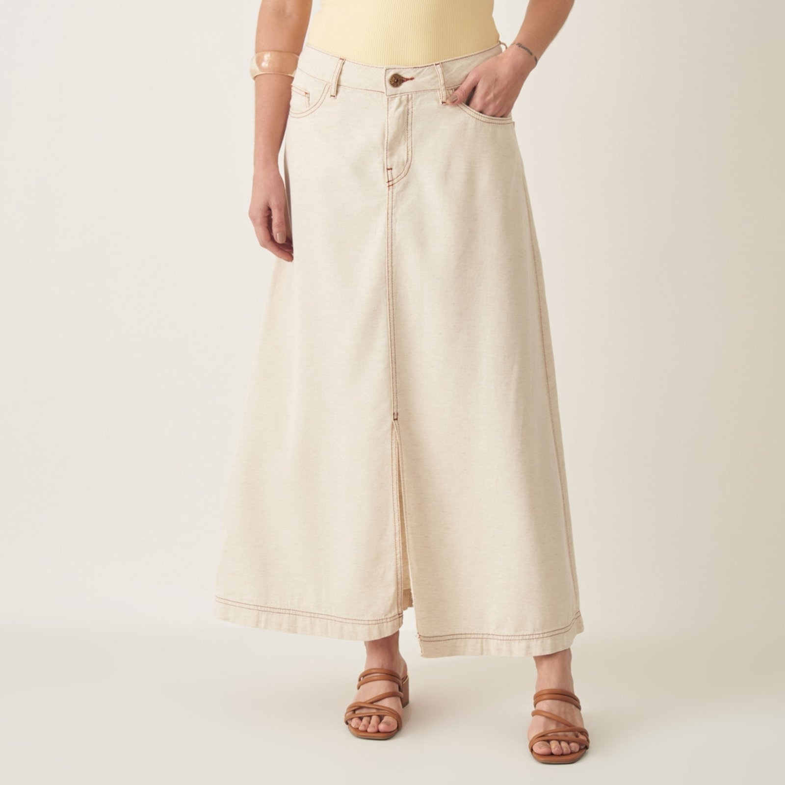 Imagem principal Saia Midi Evasê com Zíper e Fenda Bloom branco