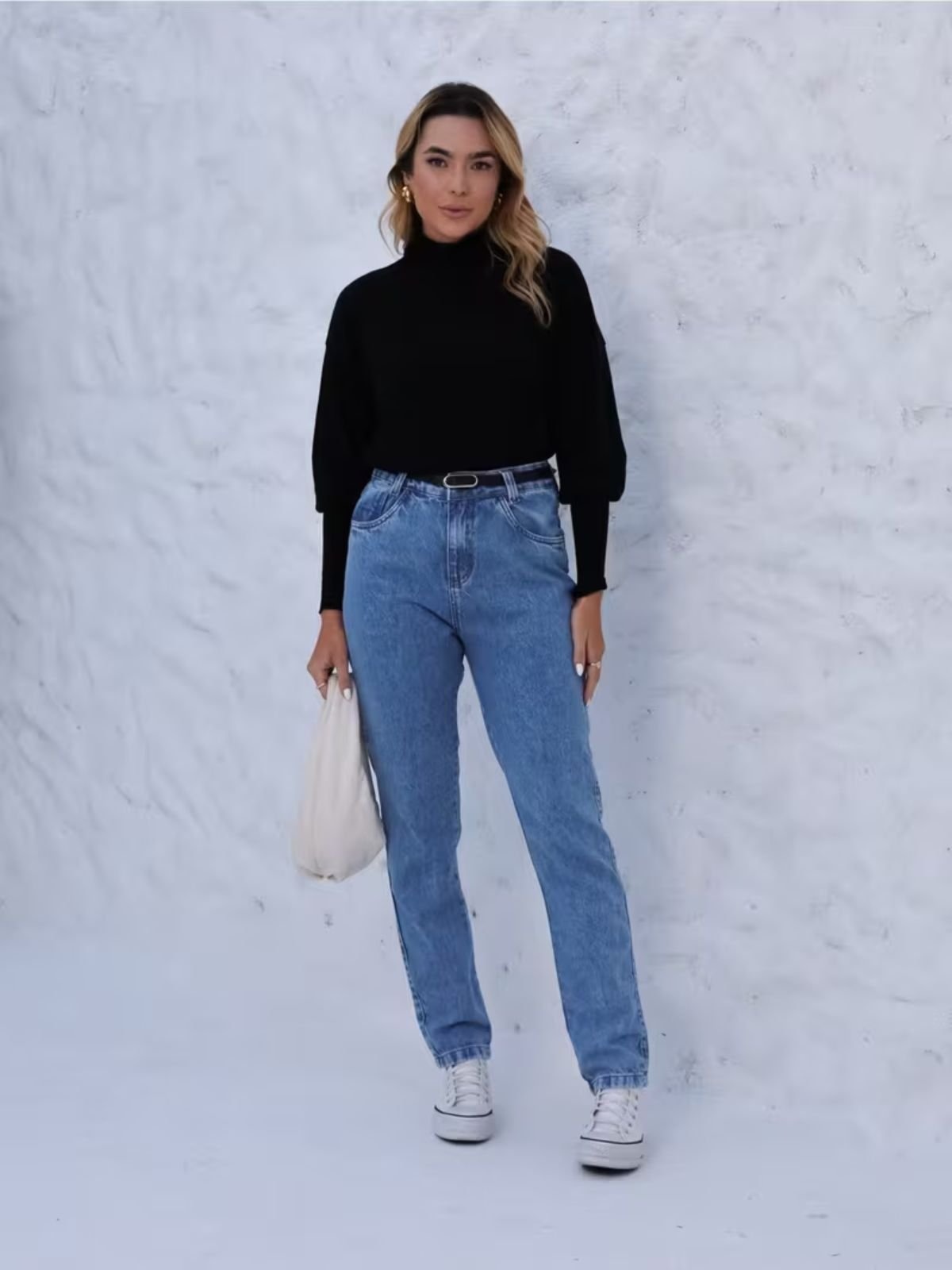 Imagem principal Calça Feminina Mom Alpha Street Wear Delicada e Casual Clara Alpha Street Wear azul