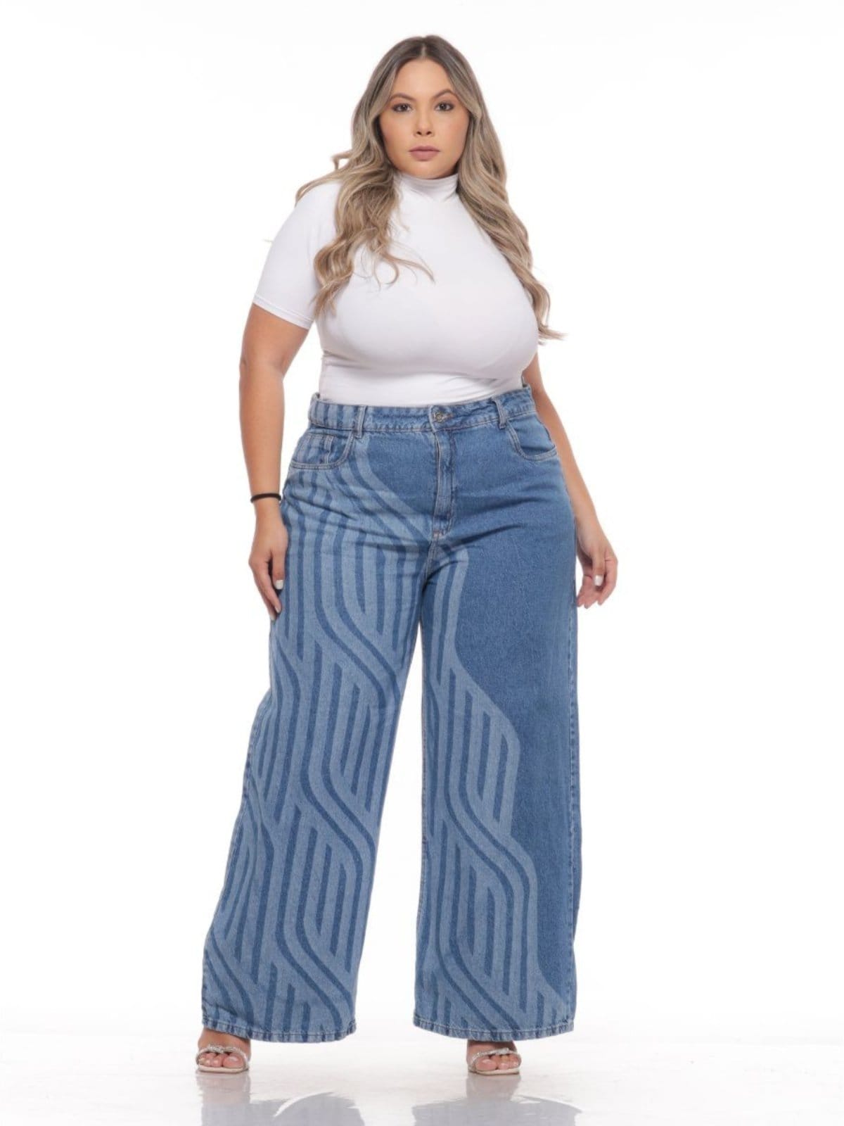Calça Feminina Jeans Wide Leg Plus Estampa Laser