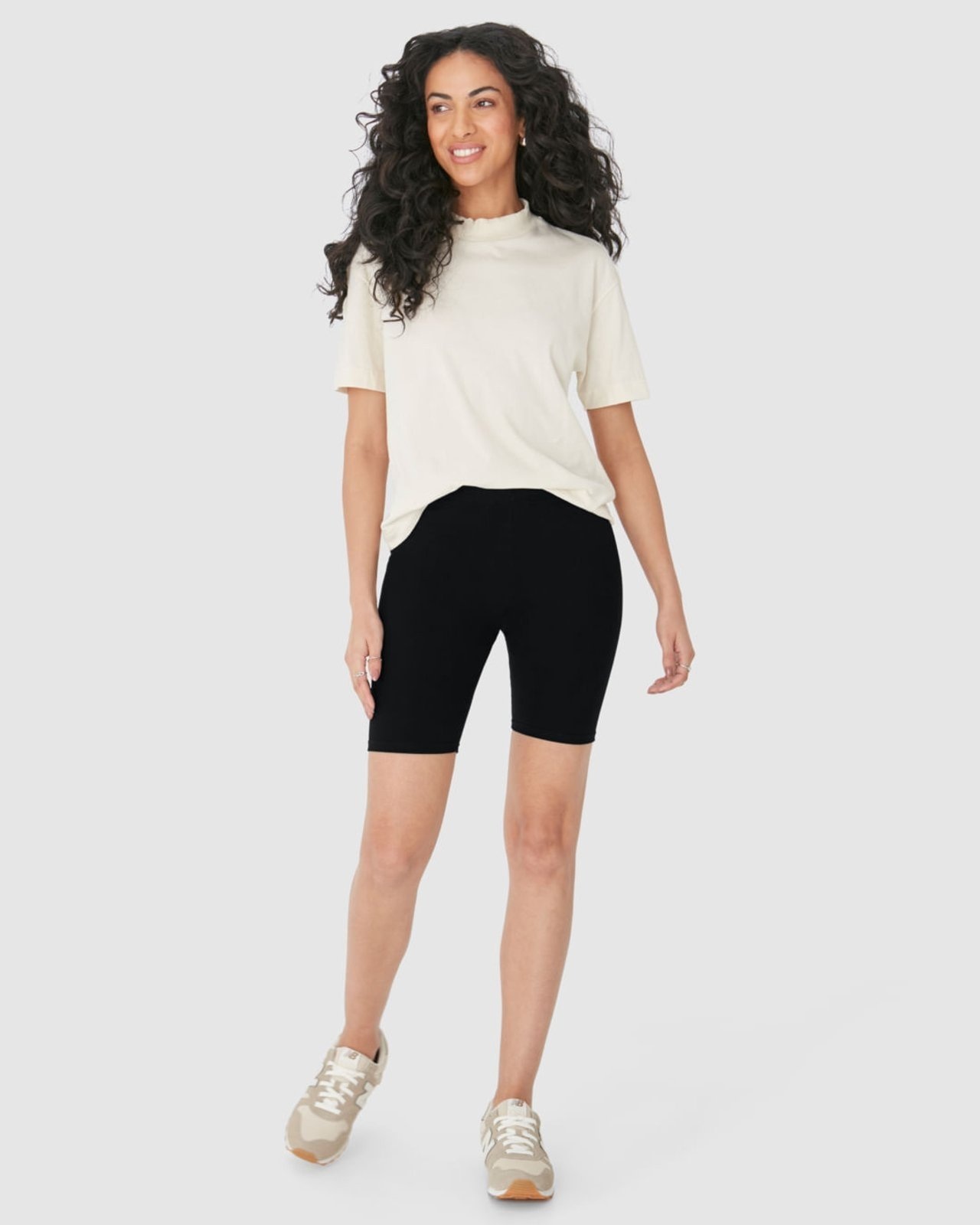 Imagem principal Bermuda Básica Feminina Ciclista Em Algodão Malwee preto