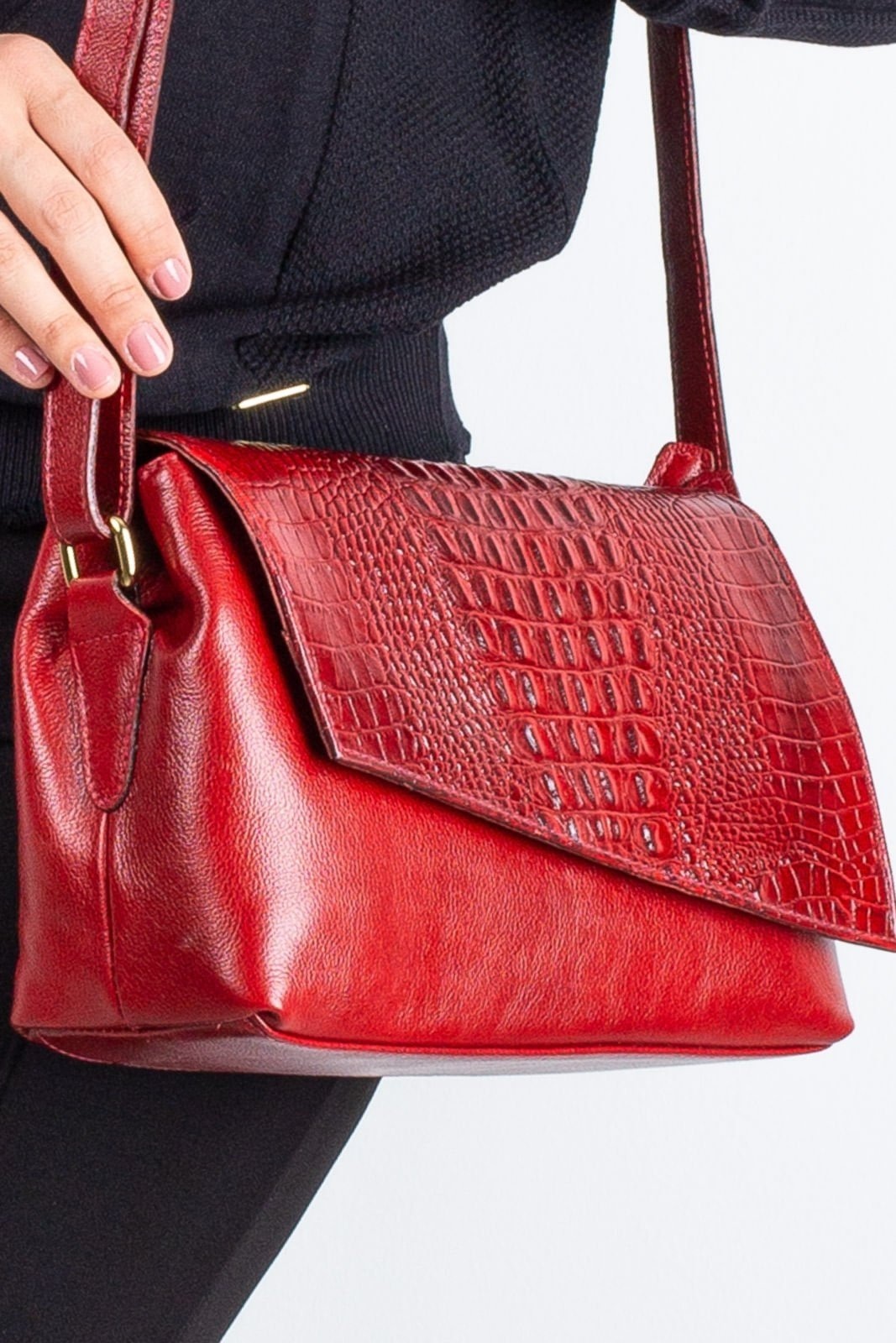 Imagem principal Bolsa tiracolo de couro croco com tampa Rose - Vermelho Andrea Vinci vermelho rose