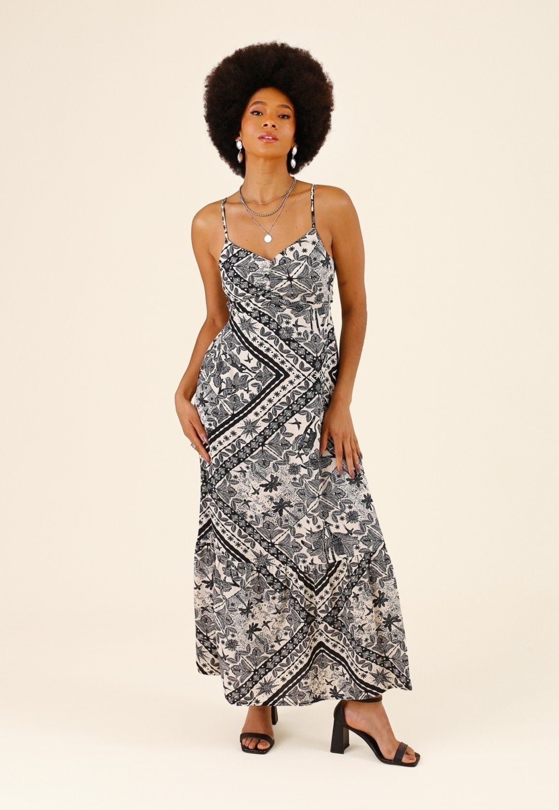 Imagem principal Vestido Midi Pop Me Em Viscose Estampado Animal Patchwork Pop Me preto