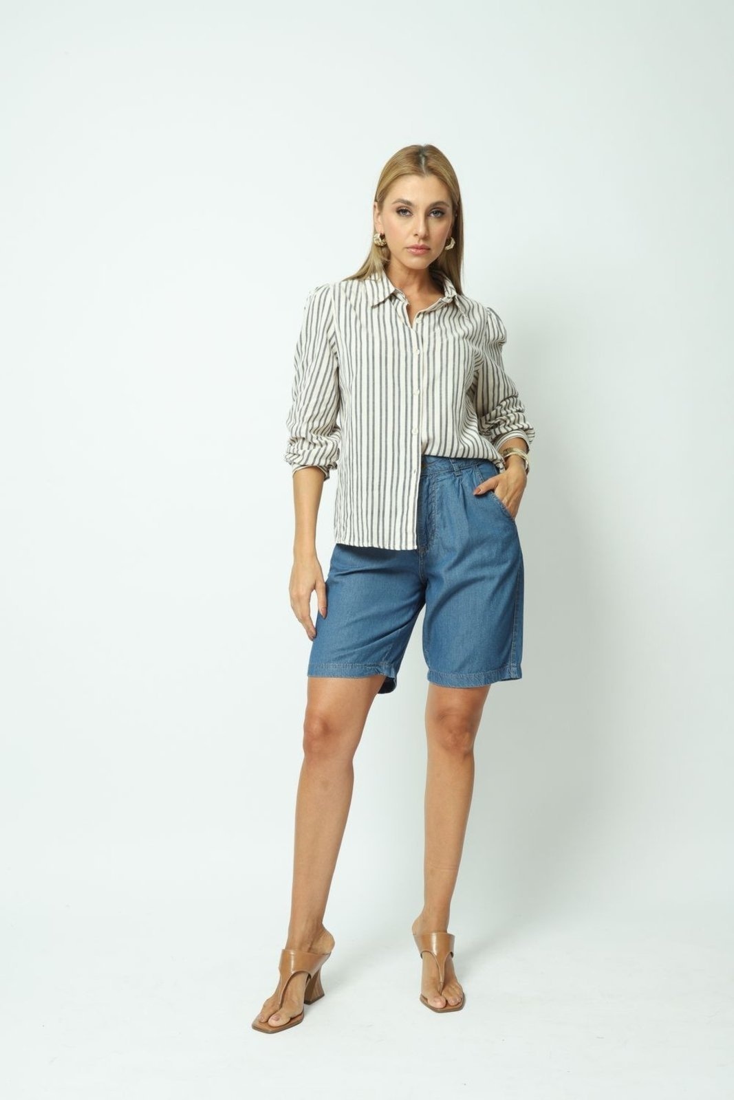 Imagem principal Camisa Detalhe Guipir G Gazzy preto