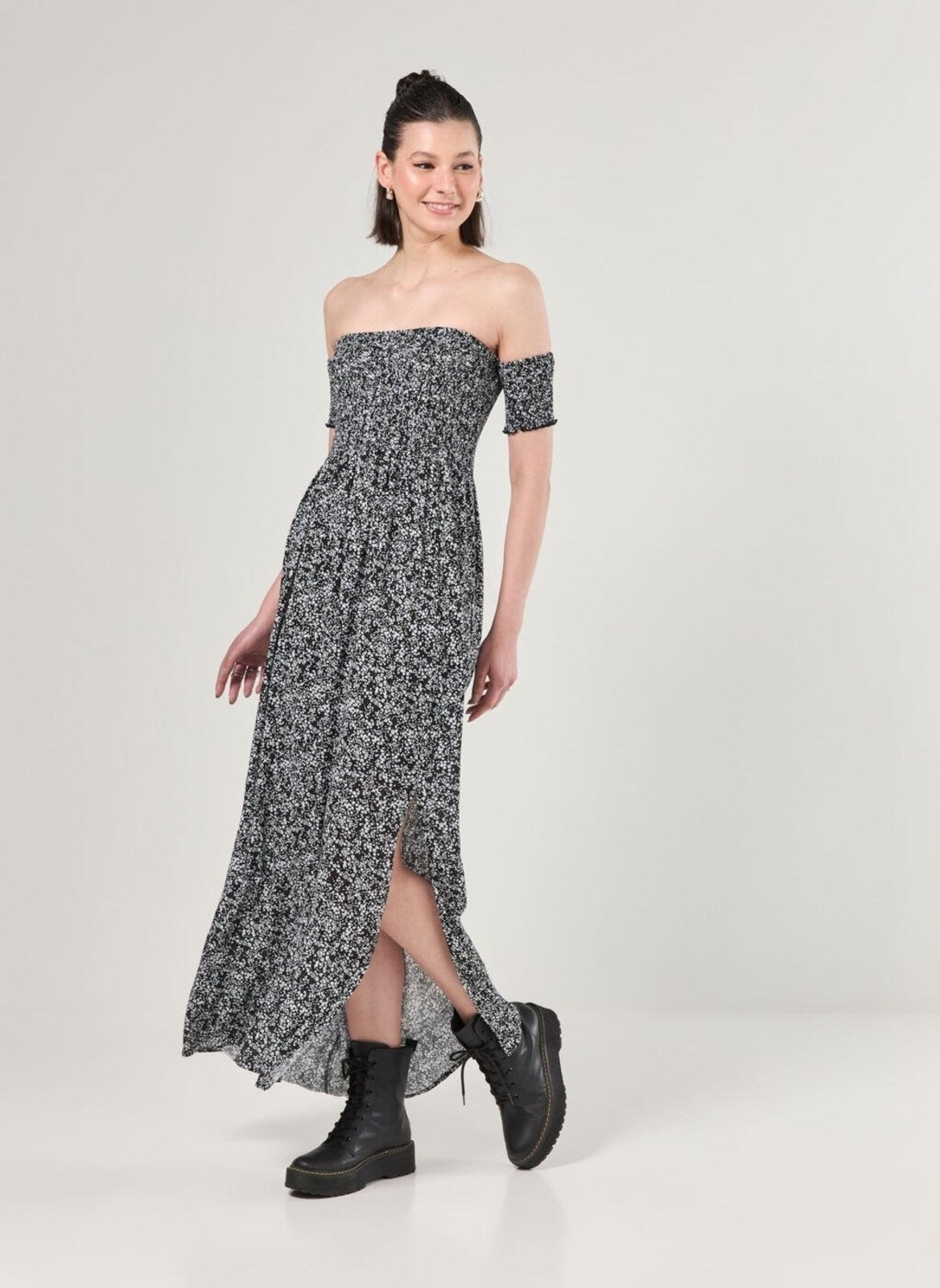 Imagem principal Vestido Midi Lastex Preto Florido Youcom estampado