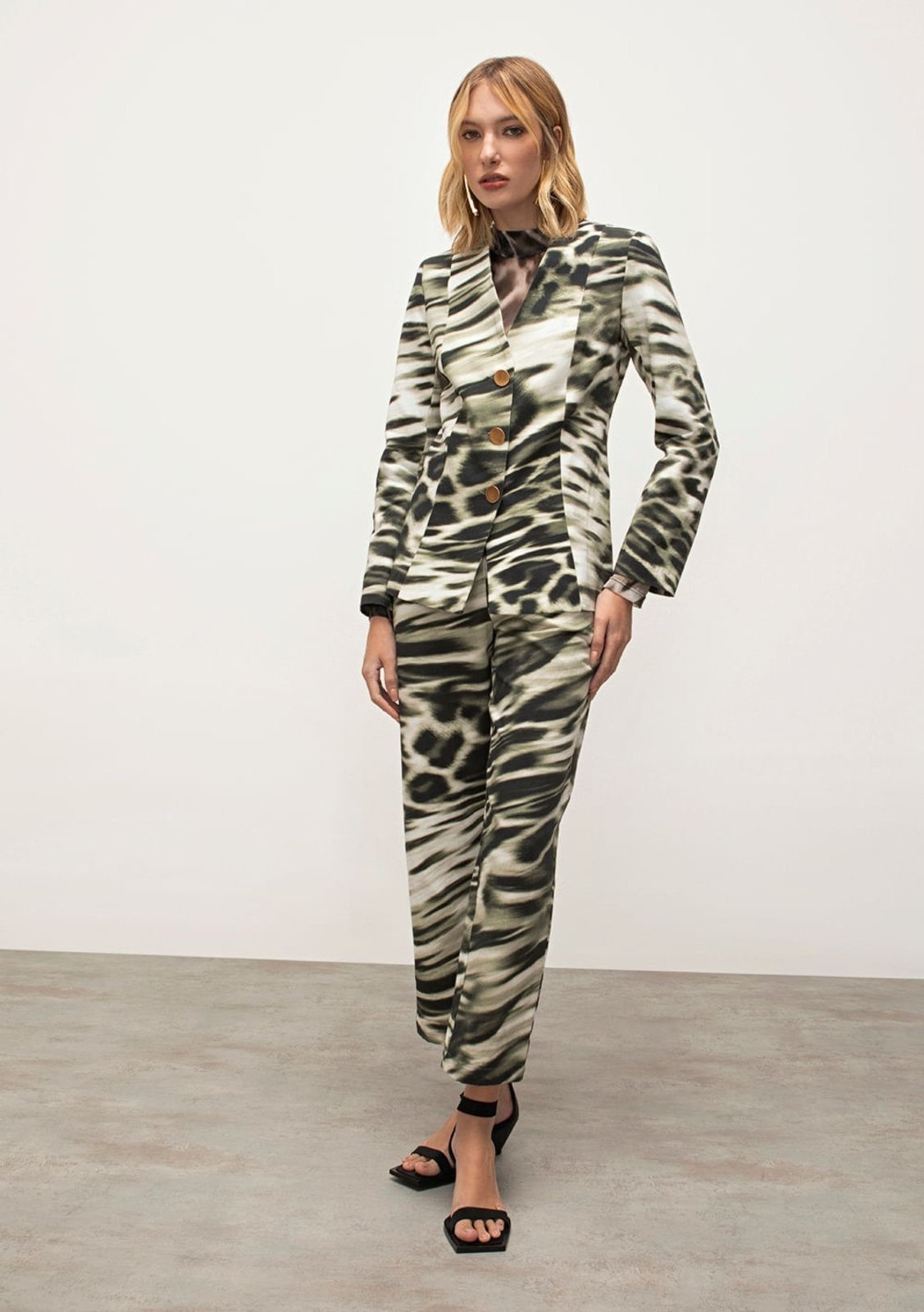 Imagem principal Calça Iódice Slim Cós Alto Detalhe Cós IÓDICE verde