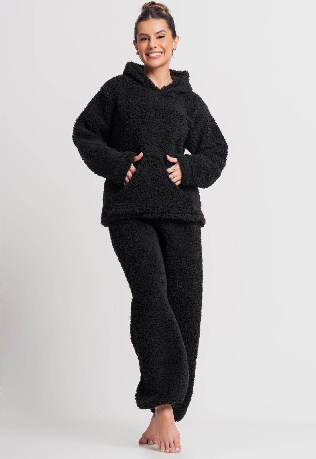 Pijama Longo MVB Modas Flanelado Feminino Capuz Bolso Teddy Pelucia