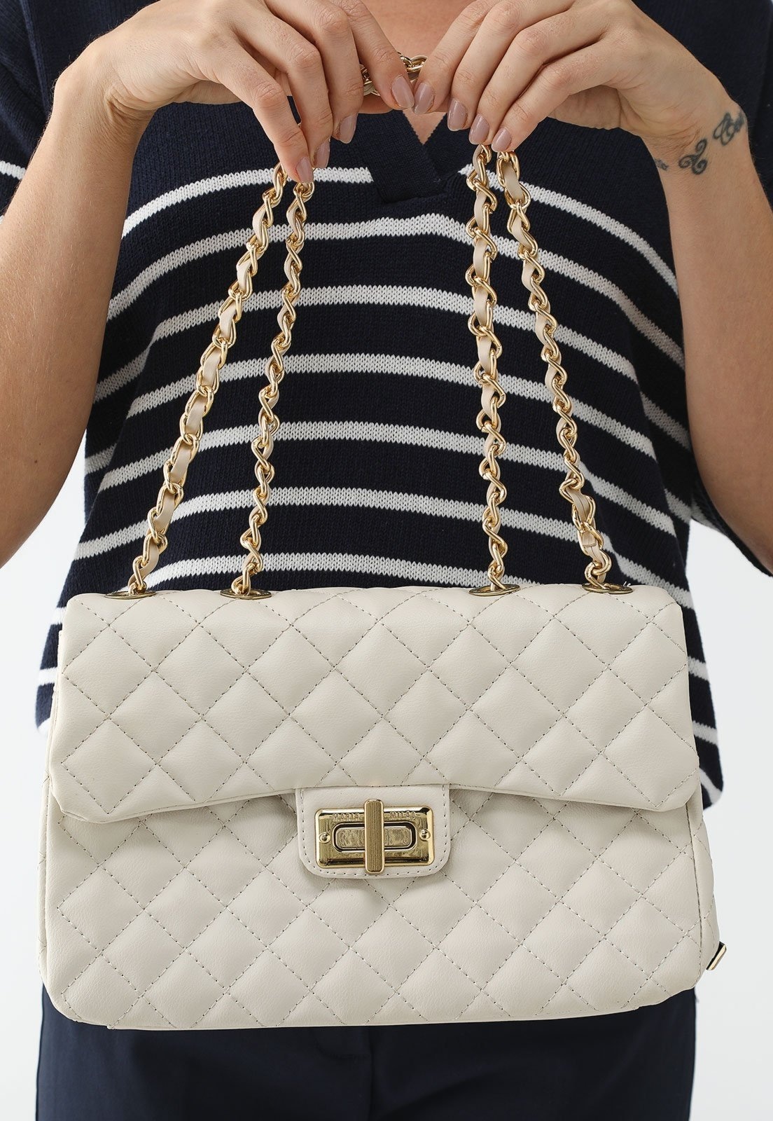 Imagem principal Bolsa Feminina Maria Milão Matelassê Off White com Corrente Dourad Maria Milão bege/branco/off-white white
